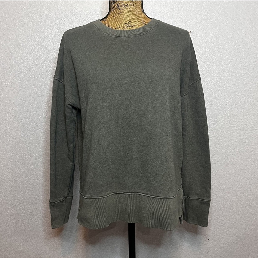 Time and tru olive green sweater